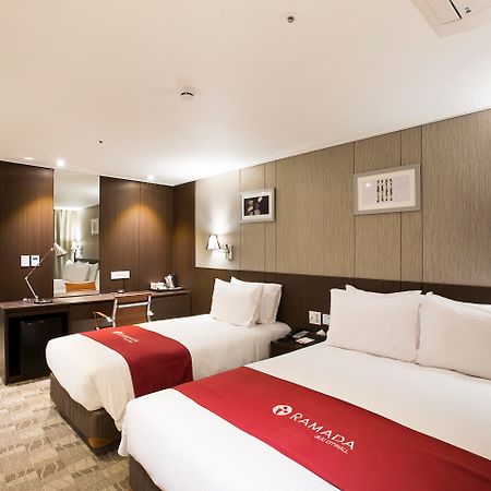 Ramada By Wyndham Jeju City Hall Экстерьер фото